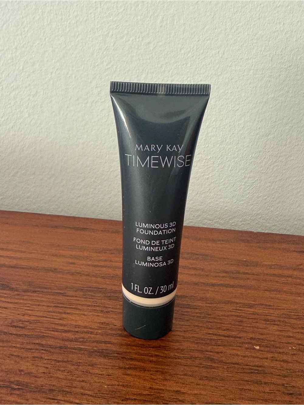Mary Kay TimeWise Luminous 3D Foundation - Ivory/Ivoire C 100